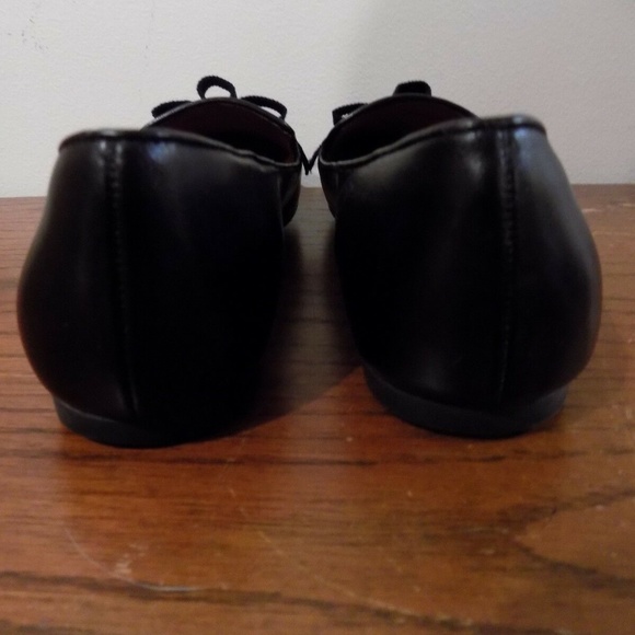 Marc by Marc Jacobs Shoes with Bow Accents - Picture 5 of 6